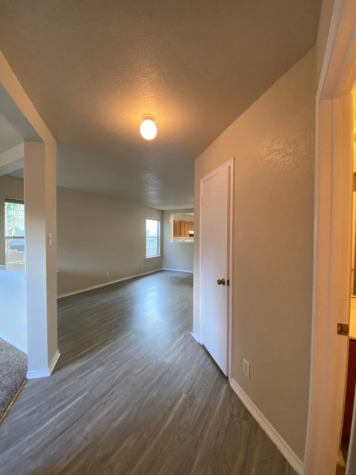 4938 Corian Springs Dr - Photo 2 of 36