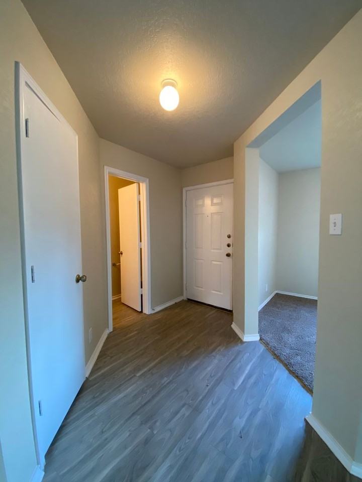 4938 Corian Springs Dr - Photo 3 of 36