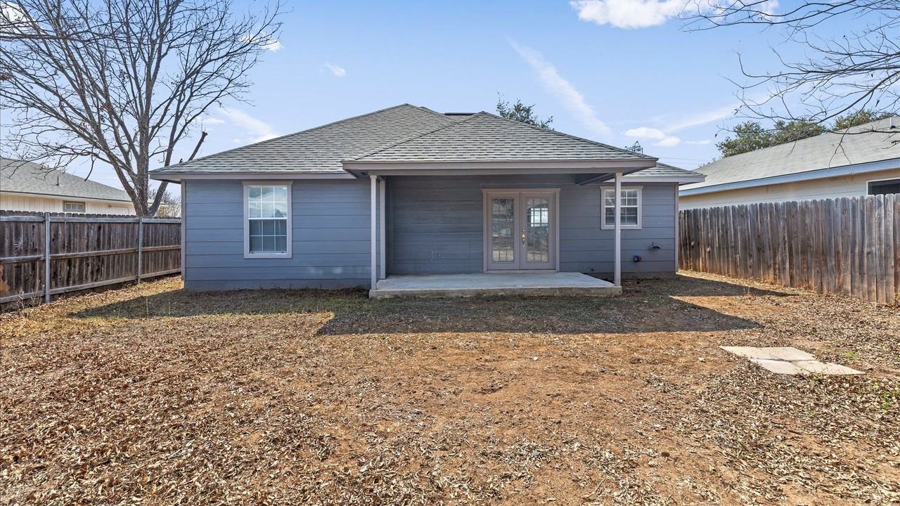 3411 Avoca Dr - Photo 6 of 20