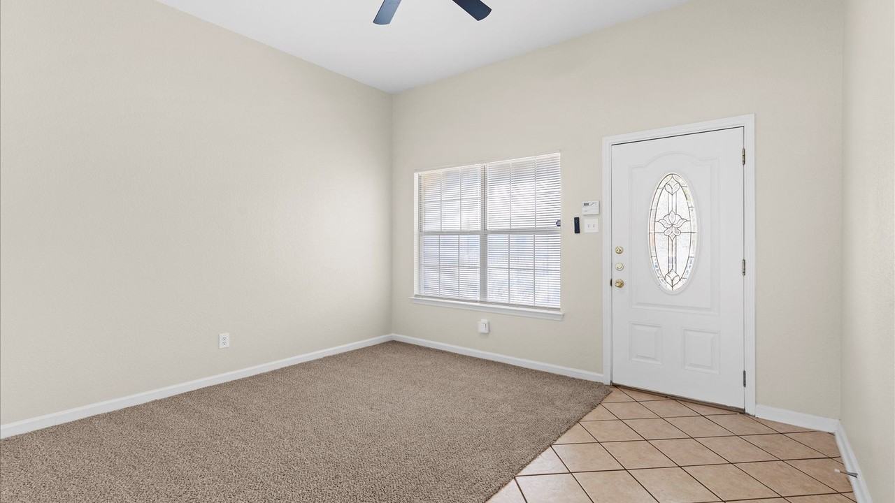 3411 Avoca Dr - Photo 7 of 20