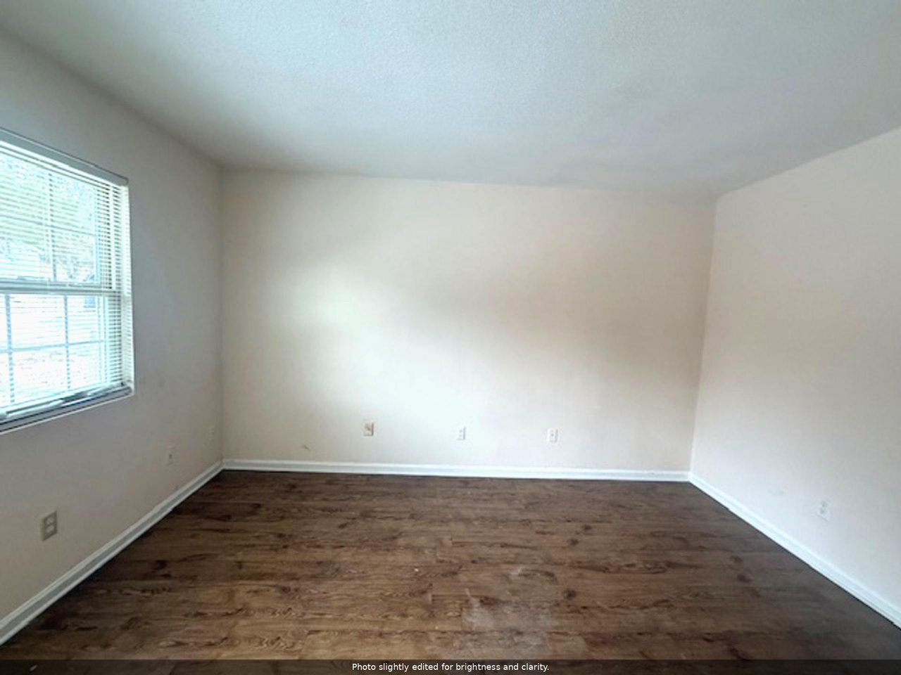 120 Albany St #32 - Photo 4 of 8