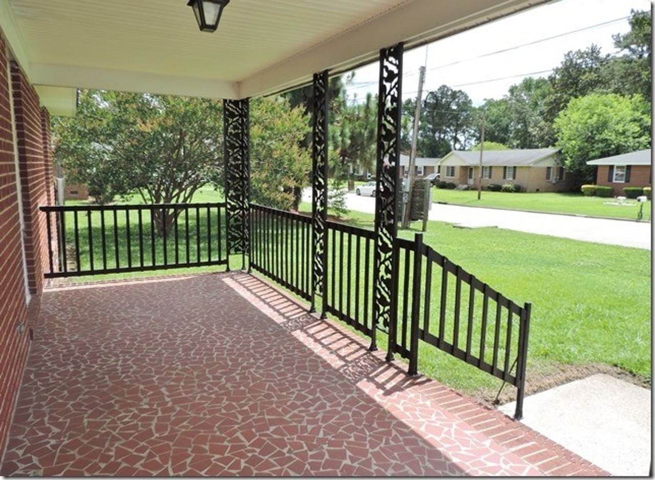 2223 Imperial Ave E - Photo 4 of 25