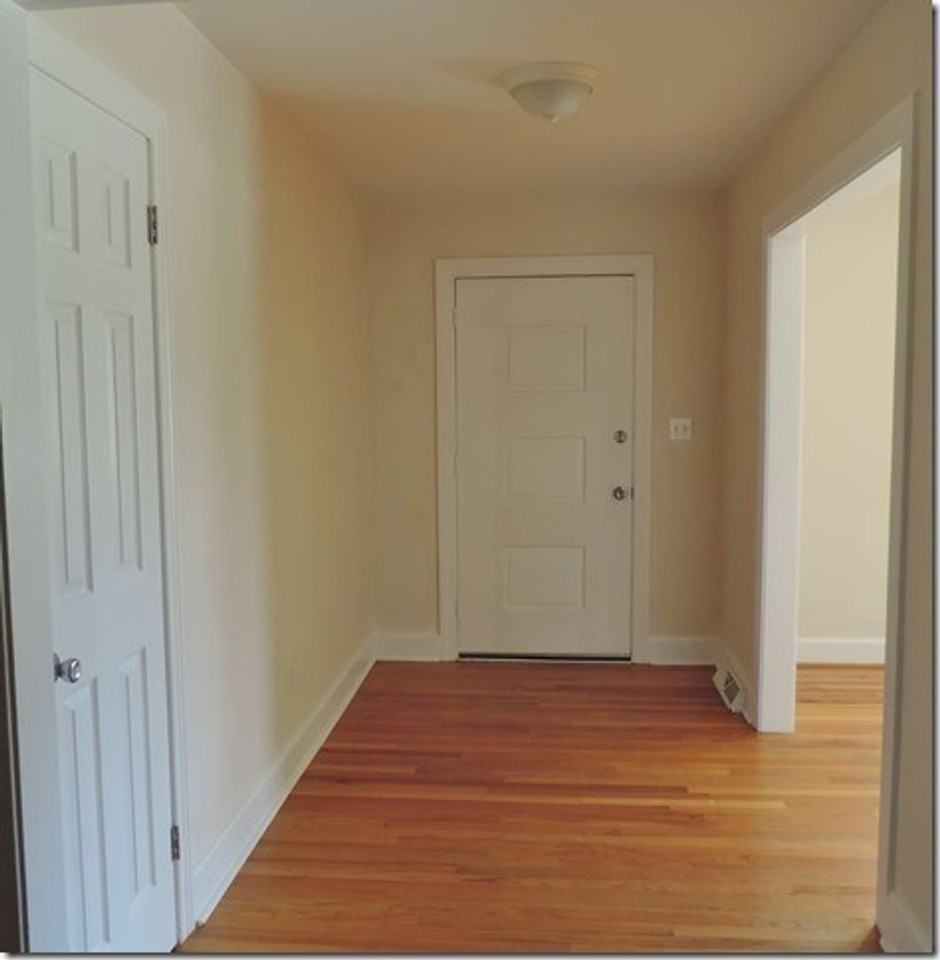 2223 Imperial Ave E - Photo 6 of 25