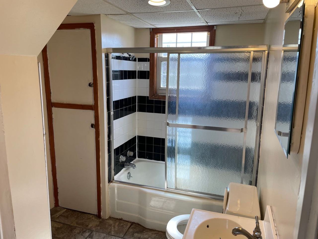 137 Kimmon Rd - Photo 7 of 12