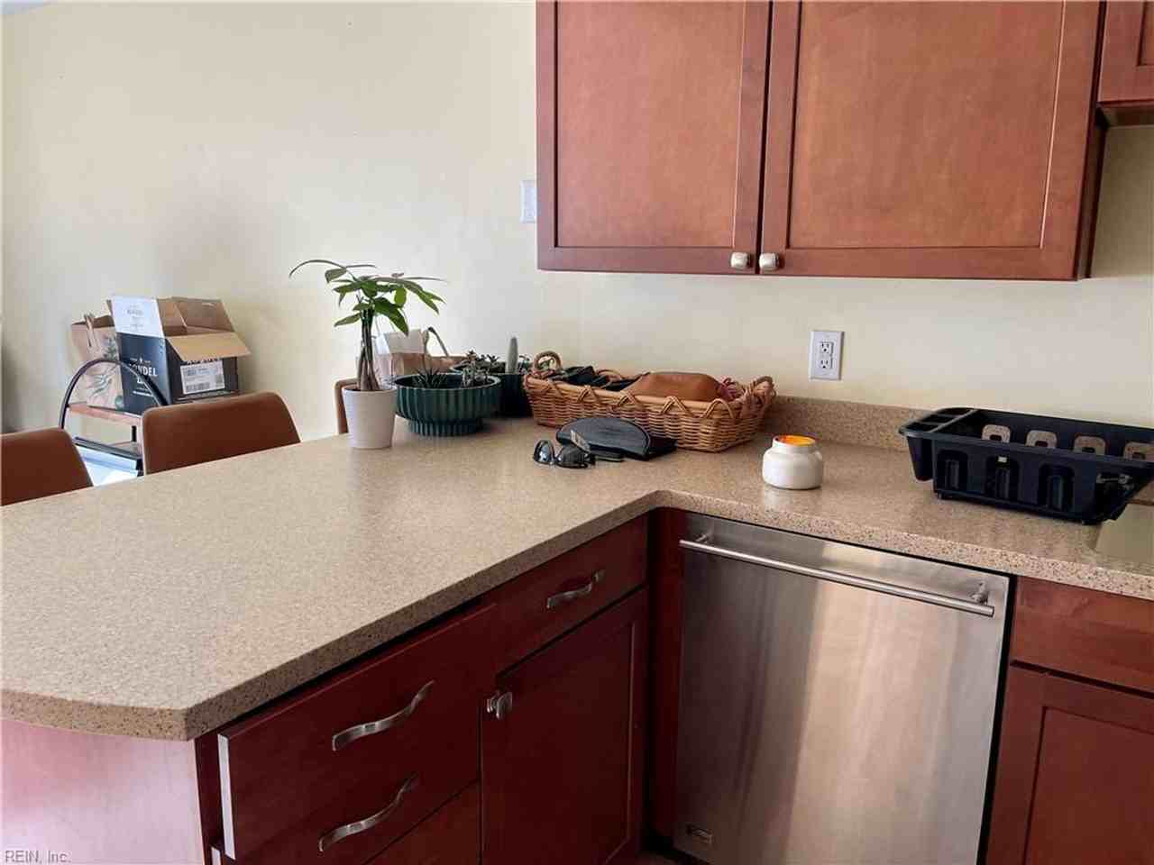 3038 Cape Henry Ct - Photo 6 of 17