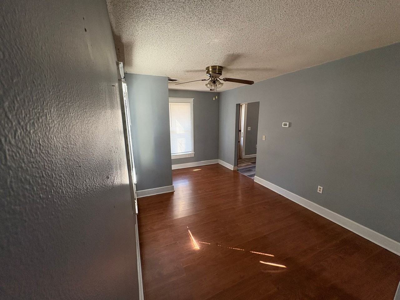 507 S 3rd St - Photo 6 of 9