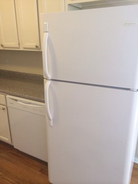 4406 Dakota Ave - Photo 4 of 11