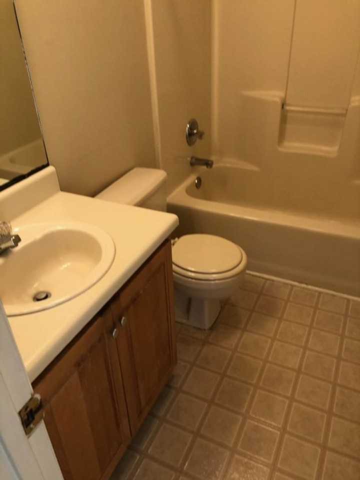 321 Cherry St - Photo 4 of 13