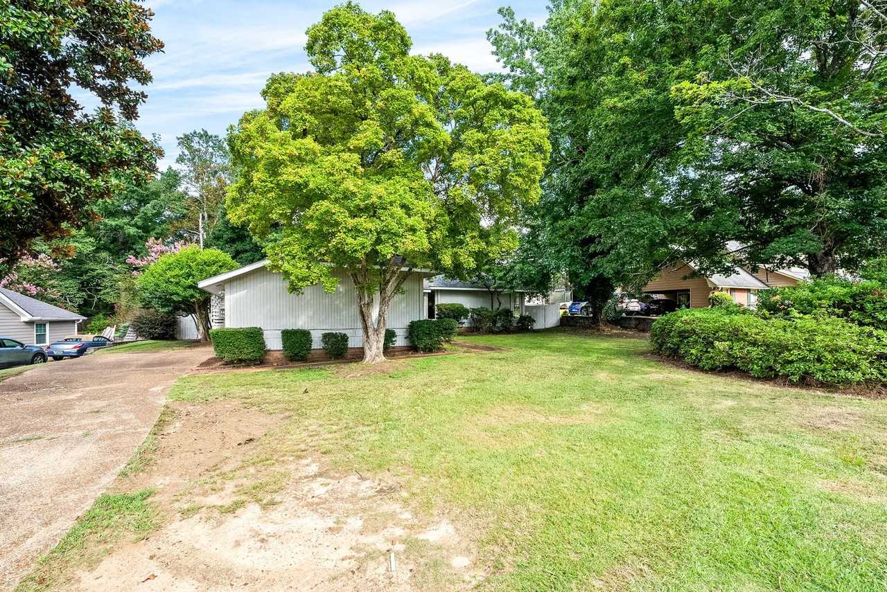 1144 E University Dr - Photo 2 of 25