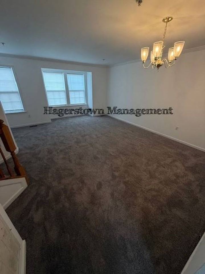 18226 Roy Croft Dr - Photo 5 of 15