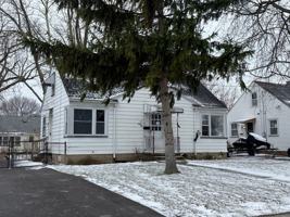 featured image of 61 Ashwood Dr