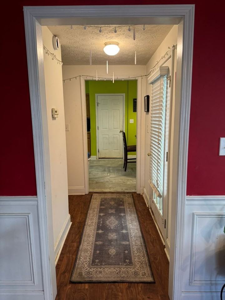 237 Wiltshire Dr - Photo 5 of 23