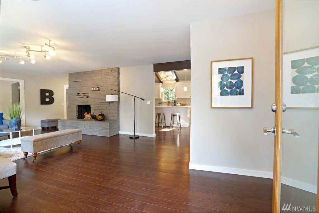 19016 Firlands Way N - Photo 4 of 25