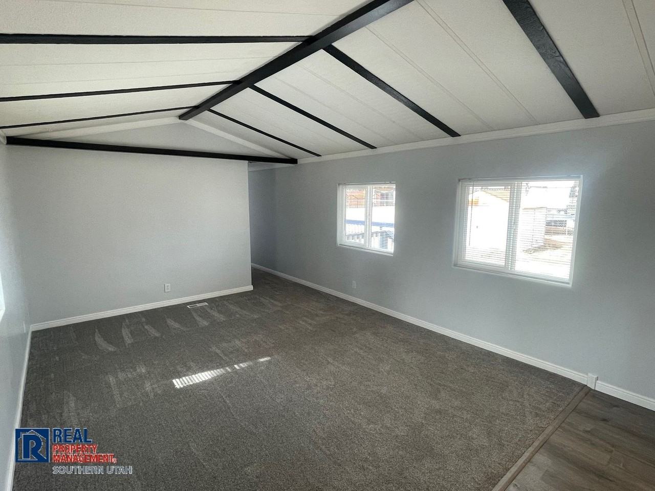 69 N 2750 E - Photo 4 of 9