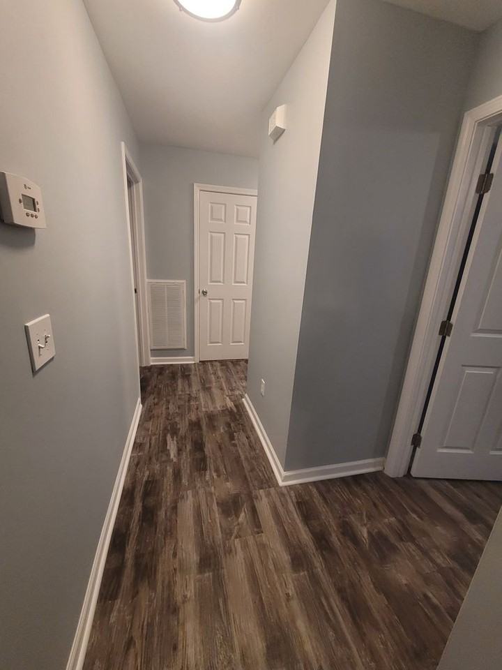 5132 Greenville Loop Rd - Photo 5 of 17