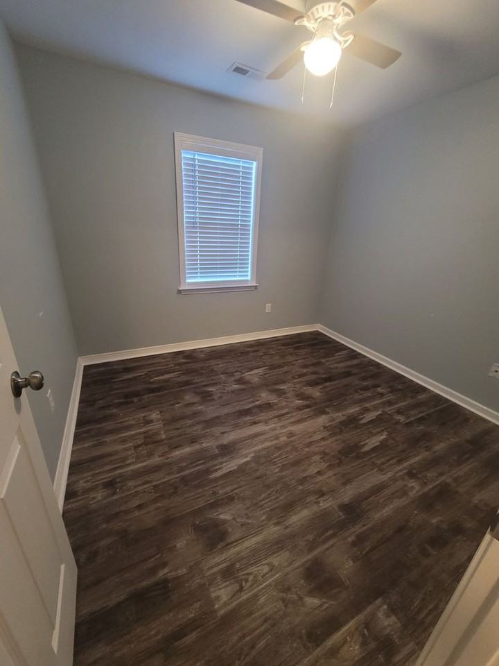 5132 Greenville Loop Rd - Photo 6 of 17