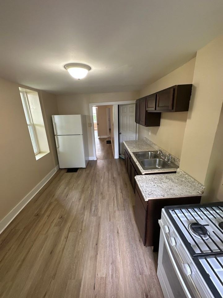 2406 Reel St - Photo 7 of 18