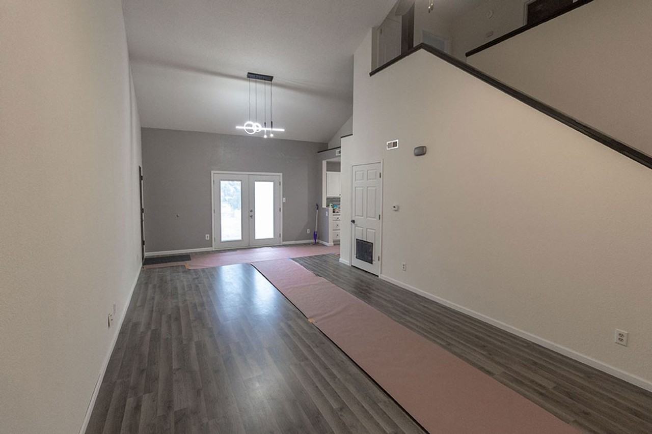 3411 Crossings Dr - Photo 4 of 26