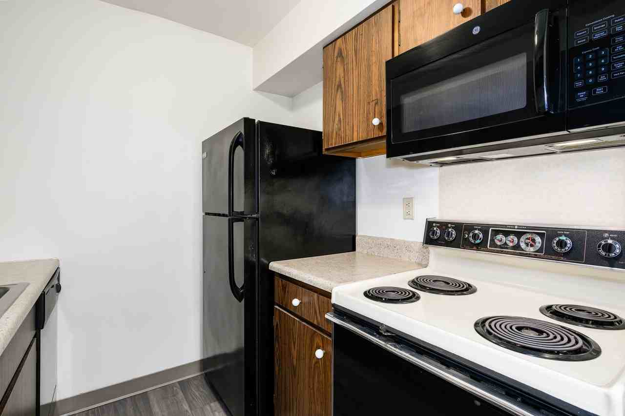 Oak Forest Apartments - Photo 6 of 50