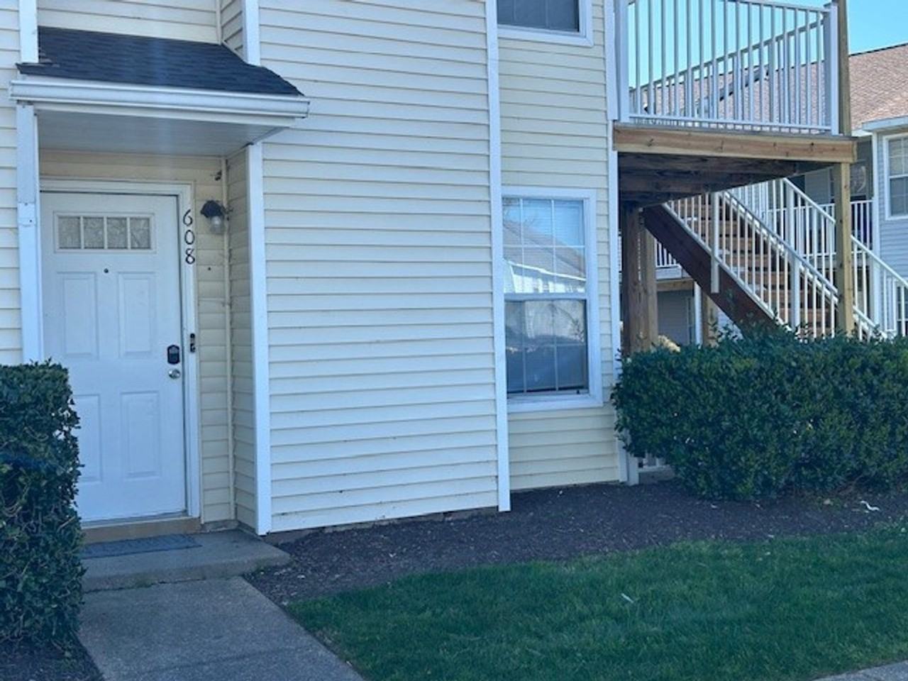 608 Spirit Ct - Photo 3 of 20