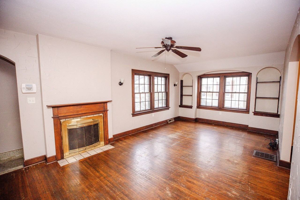 4156 Birchall Rd - Photo 4 of 16