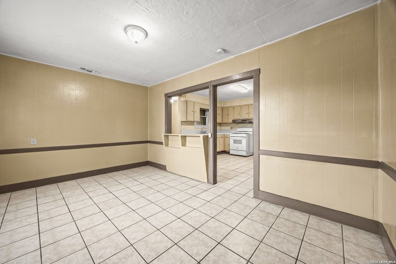 503 Verne St Unit 1 - Photo 4 of 20