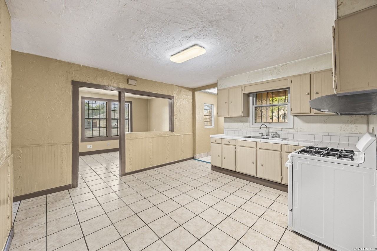 503 Verne St Unit 1 - Photo 7 of 20