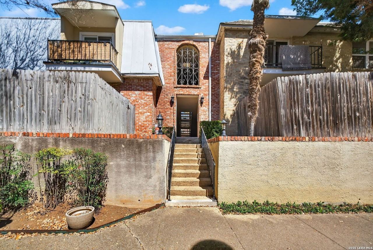 6718 Callaghan Rd Apt 315 - Photo 2 of 27