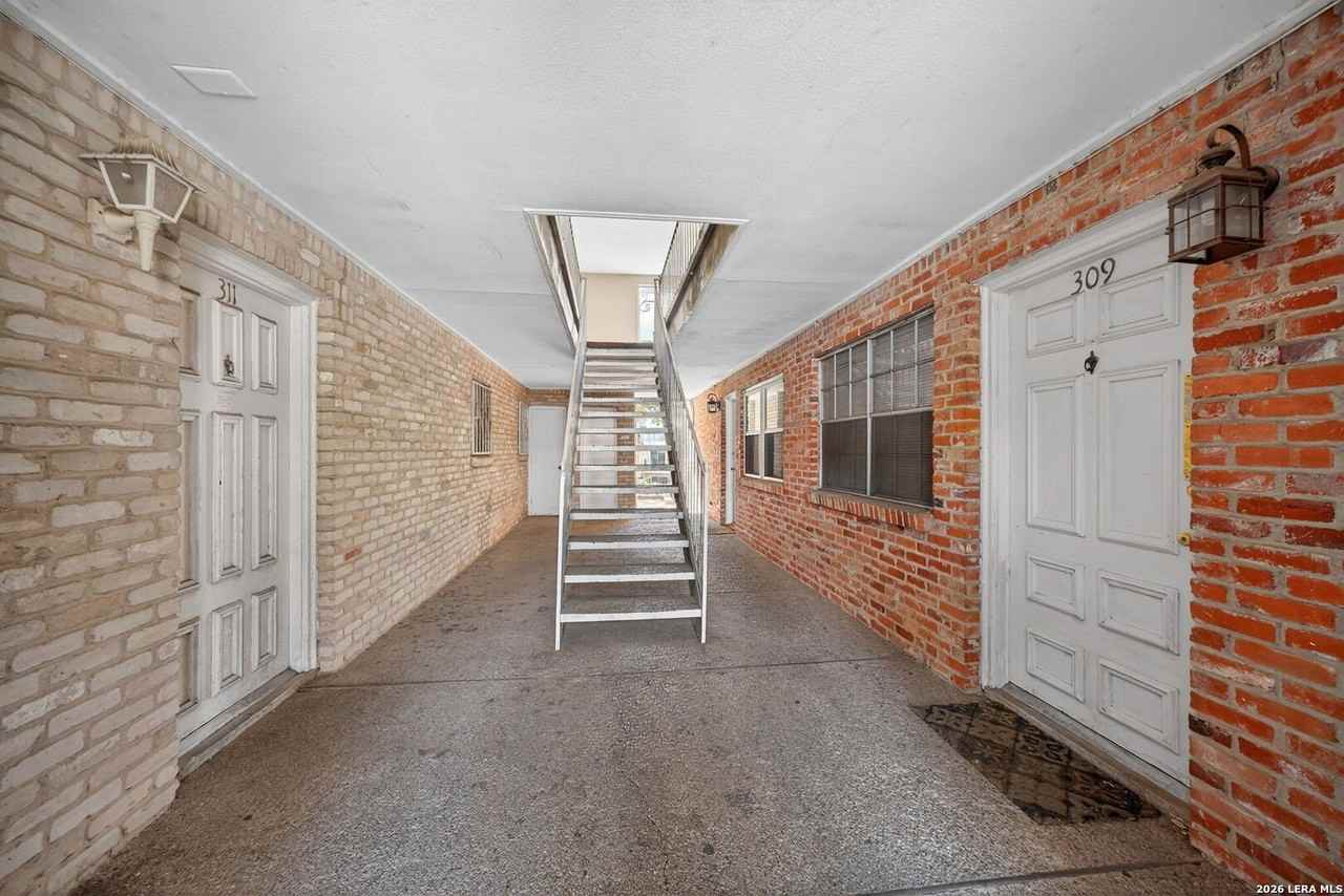 6718 Callaghan Rd Apt 315 - Photo 3 of 27