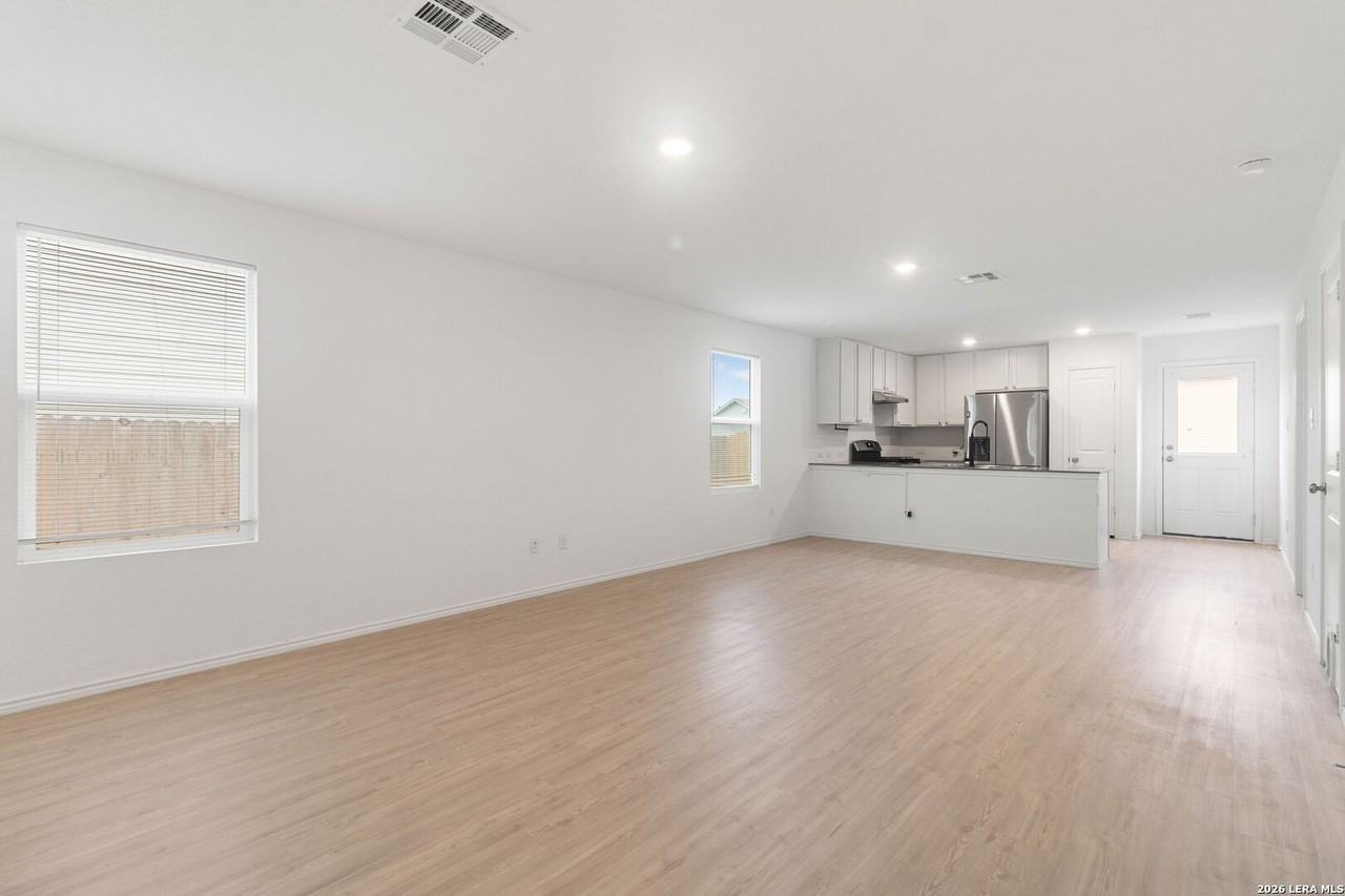 11720 Arctic Rose - Photo 4 of 16