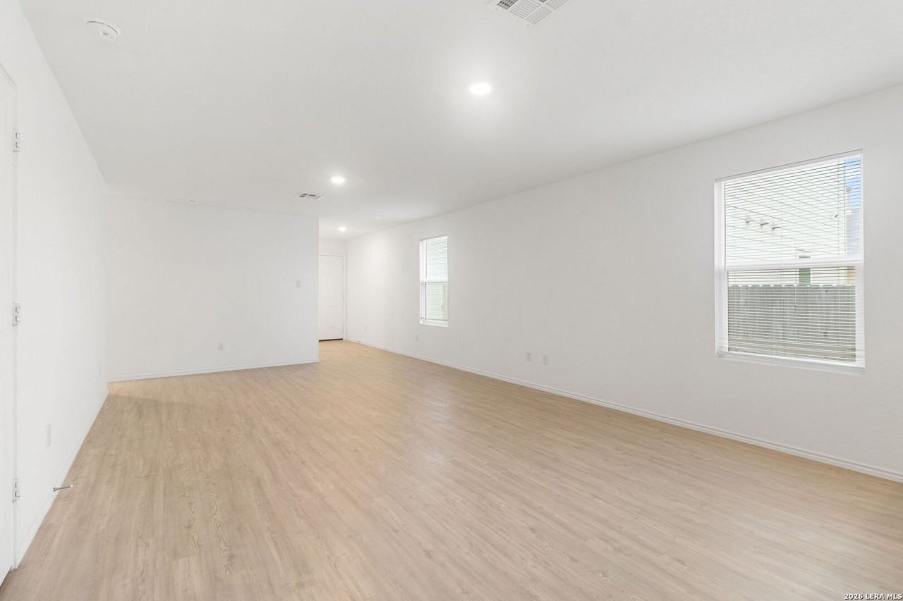 11720 Arctic Rose - Photo 5 of 16