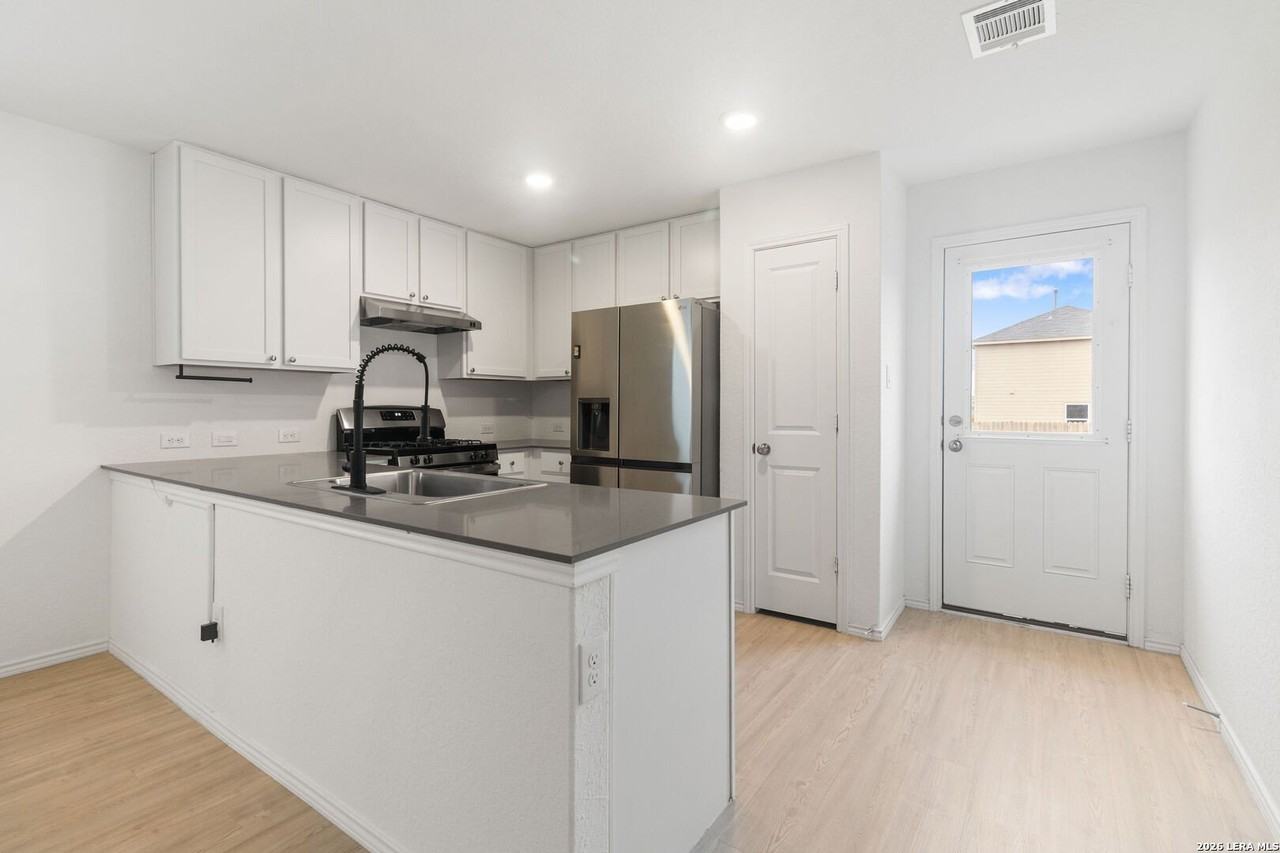 11720 Arctic Rose - Photo 7 of 16