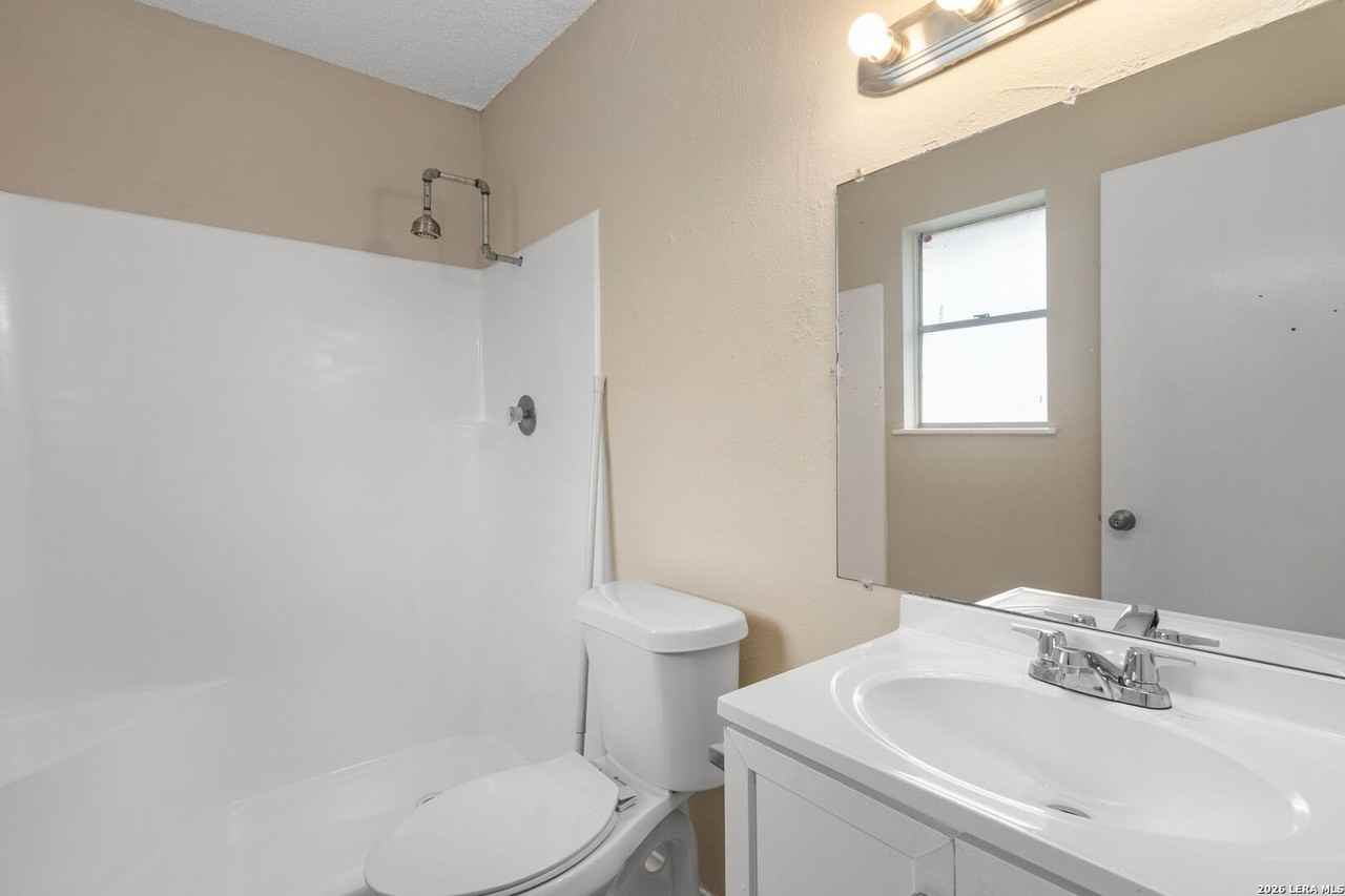 8219 Glen Lark - Photo 4 of 16