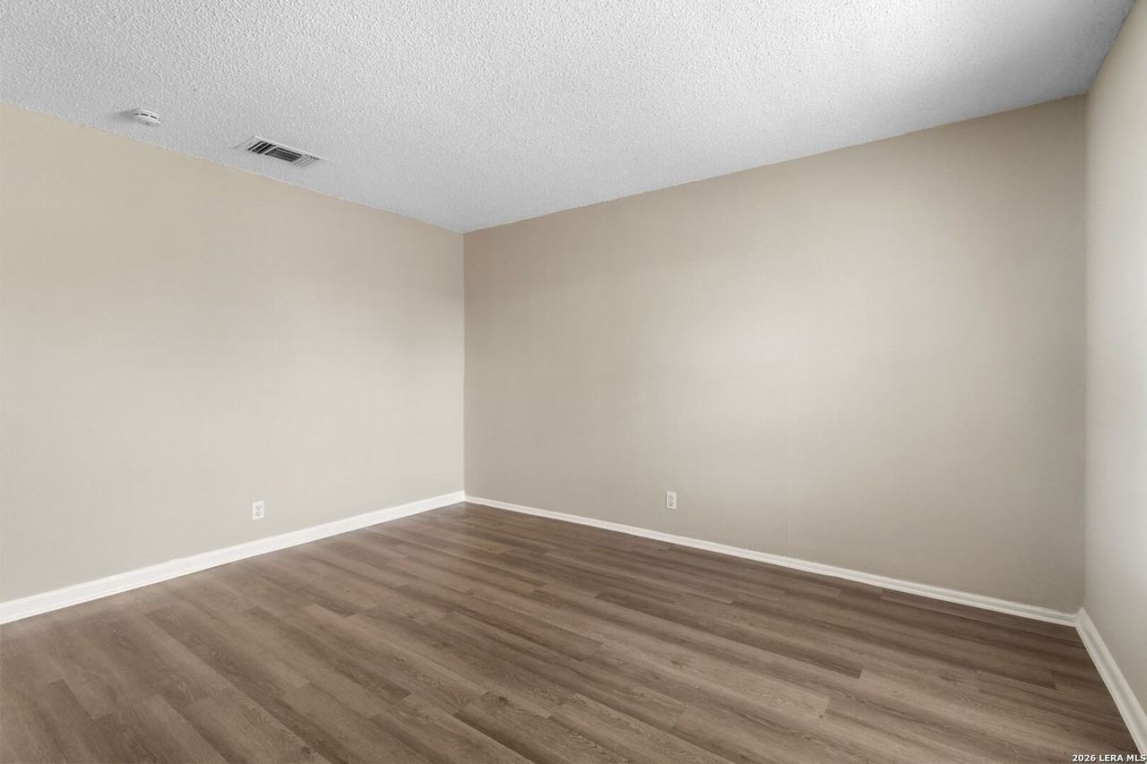 8219 Glen Lark - Photo 5 of 16