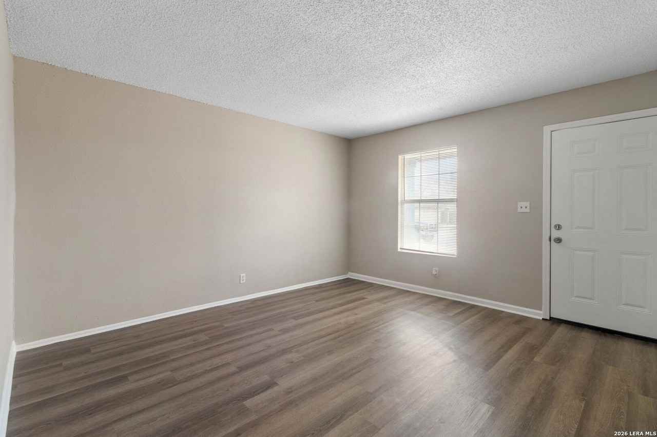 8219 Glen Lark - Photo 7 of 16