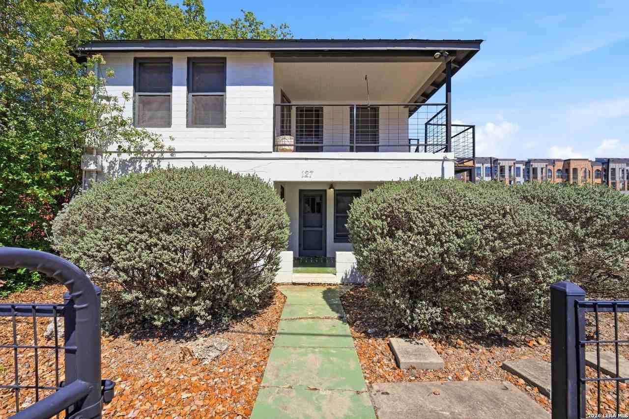 127 Clay Unit 2 - Photo 2 of 17