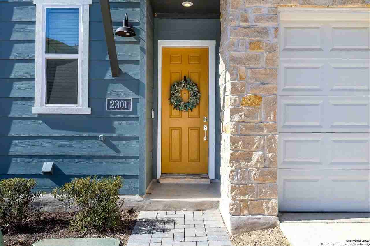 1020 Vista View Dr Unit 2301 - Photo 2 of 26