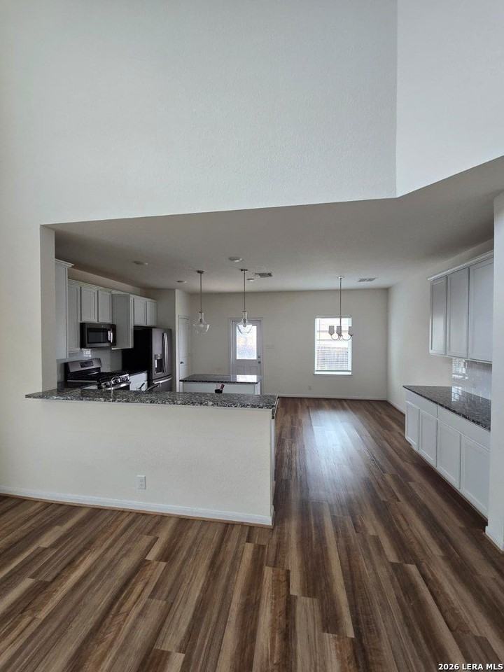 7402 Anchors Peak - Photo 4 of 10