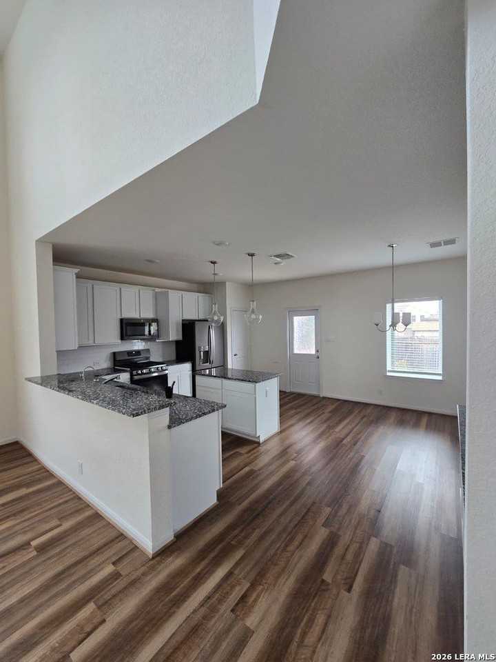 7402 Anchors Peak - Photo 5 of 10