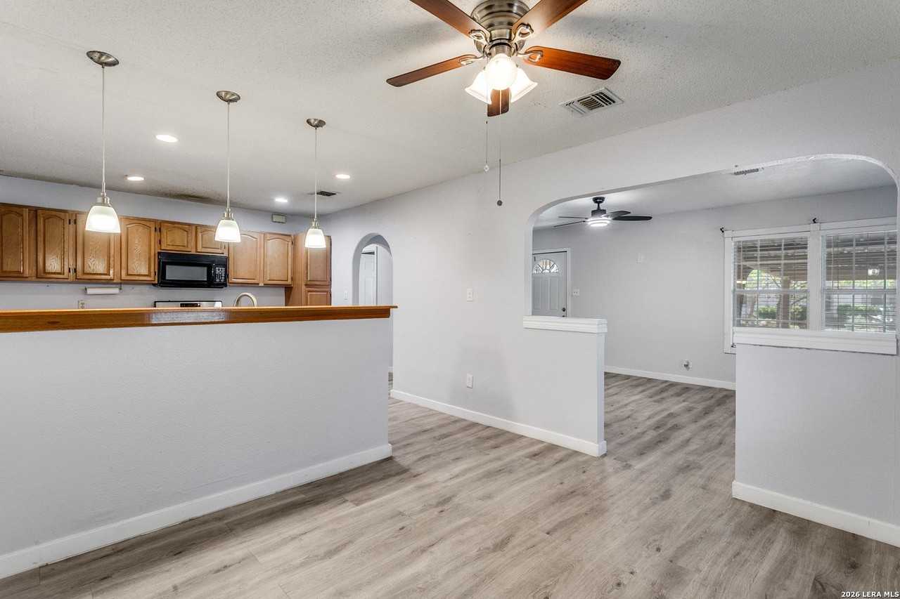 347 Hermine Blvd - Photo 4 of 12