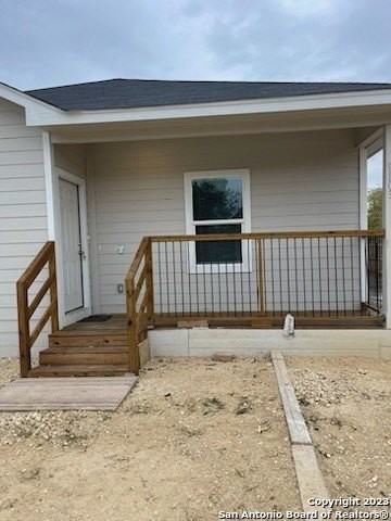 8103 Airlift Ave - Photo 2 of 25