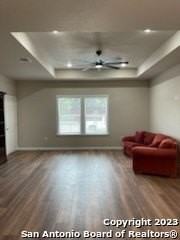 8103 Airlift Ave - Photo 7 of 25