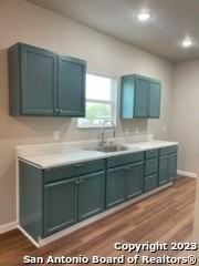 8103 Airlift Ave - Photo 7 of 23