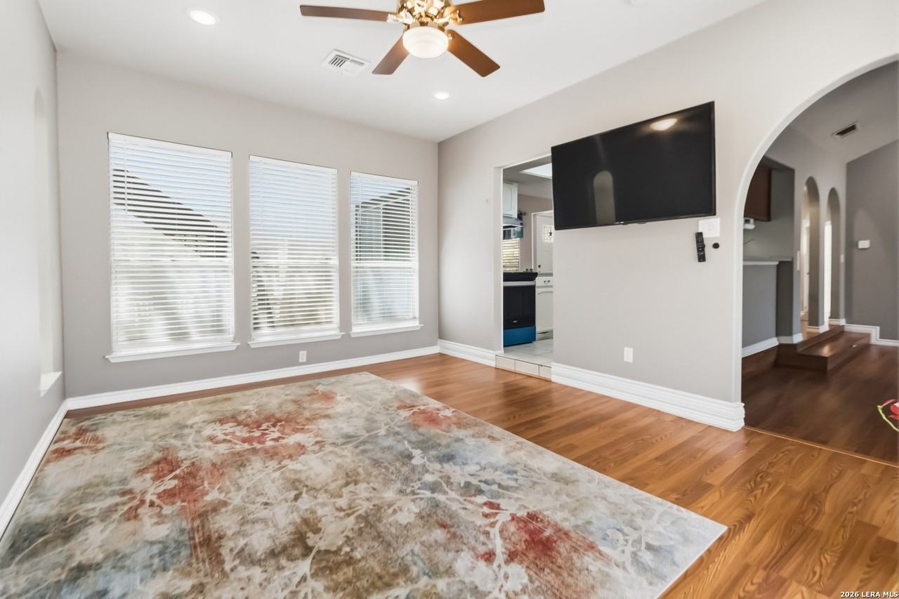 8515 Rockline Dr - Photo 5 of 21