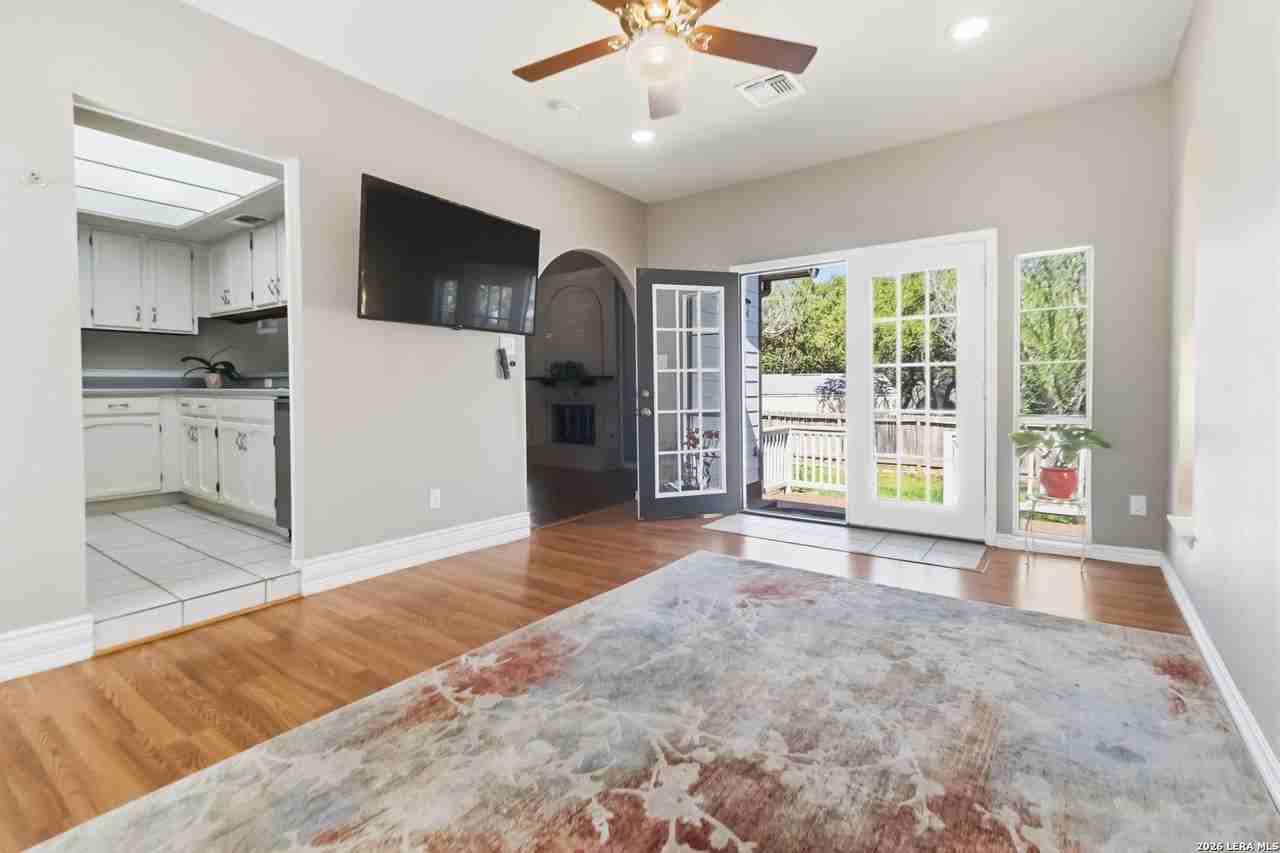 8515 Rockline Dr - Photo 6 of 21