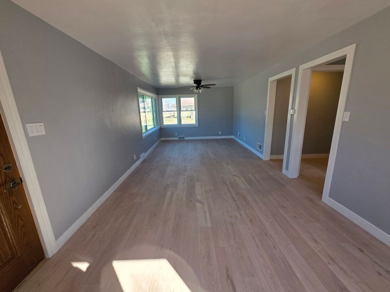 367 Mohawk Ave - Photo 6 of 16