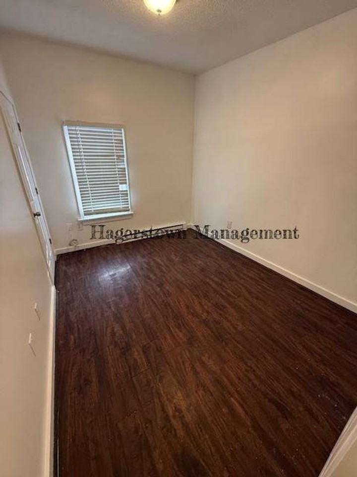 128 Clarkson Ave - Photo 7 of 7