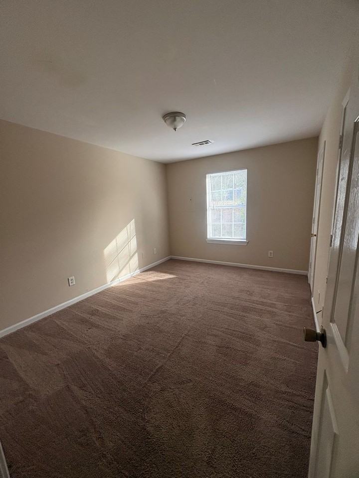 1316 Old Liberty Rd #B - Photo 6 of 6