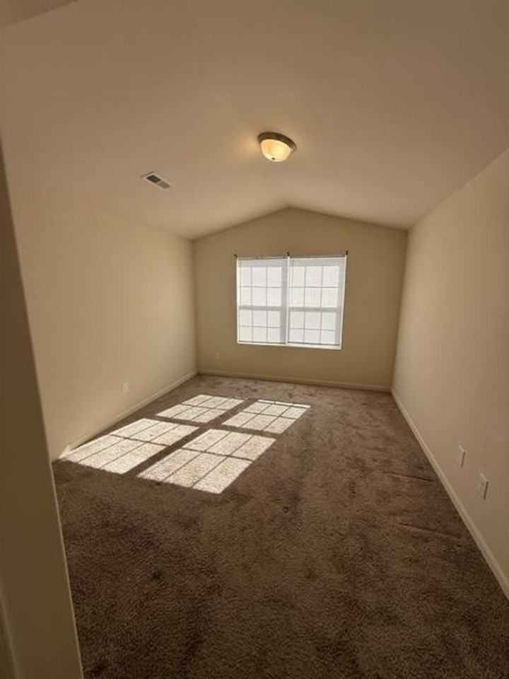 775 Oak Bend Dr - Photo 5 of 10