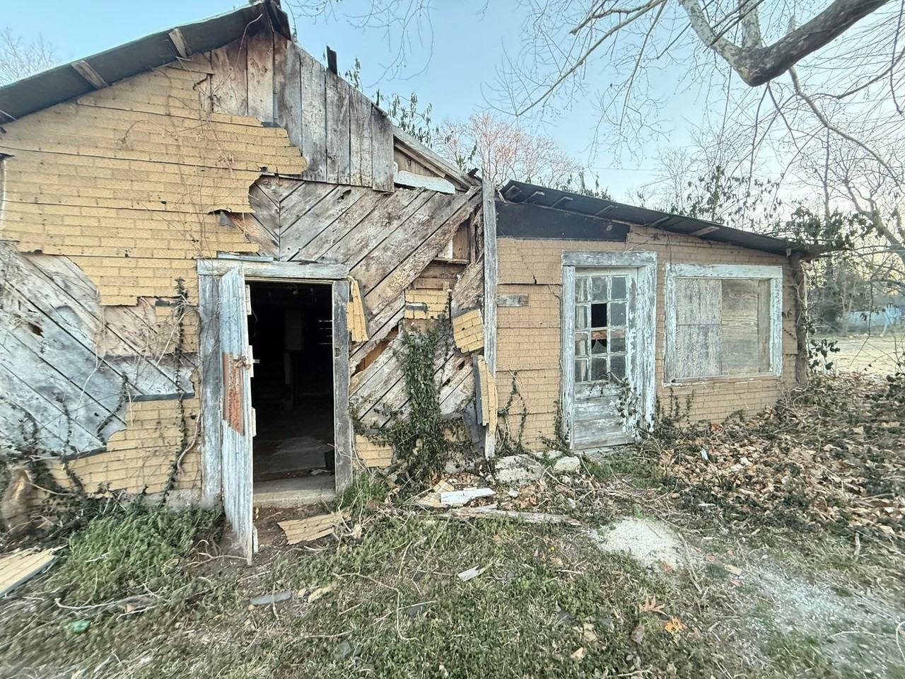 325 W Tyndal St - Photo 7 of 30